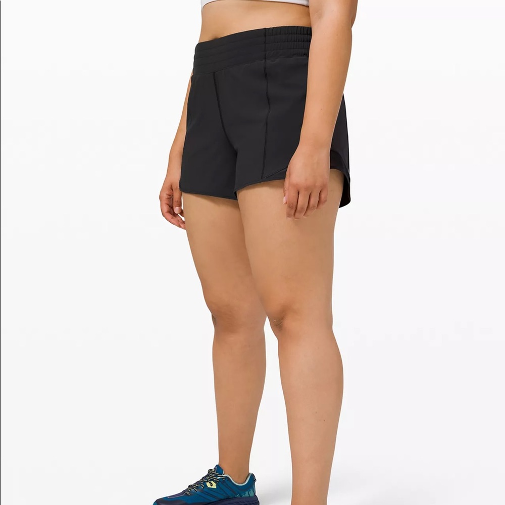 Lululemon Hotty Hot 4” Shorts